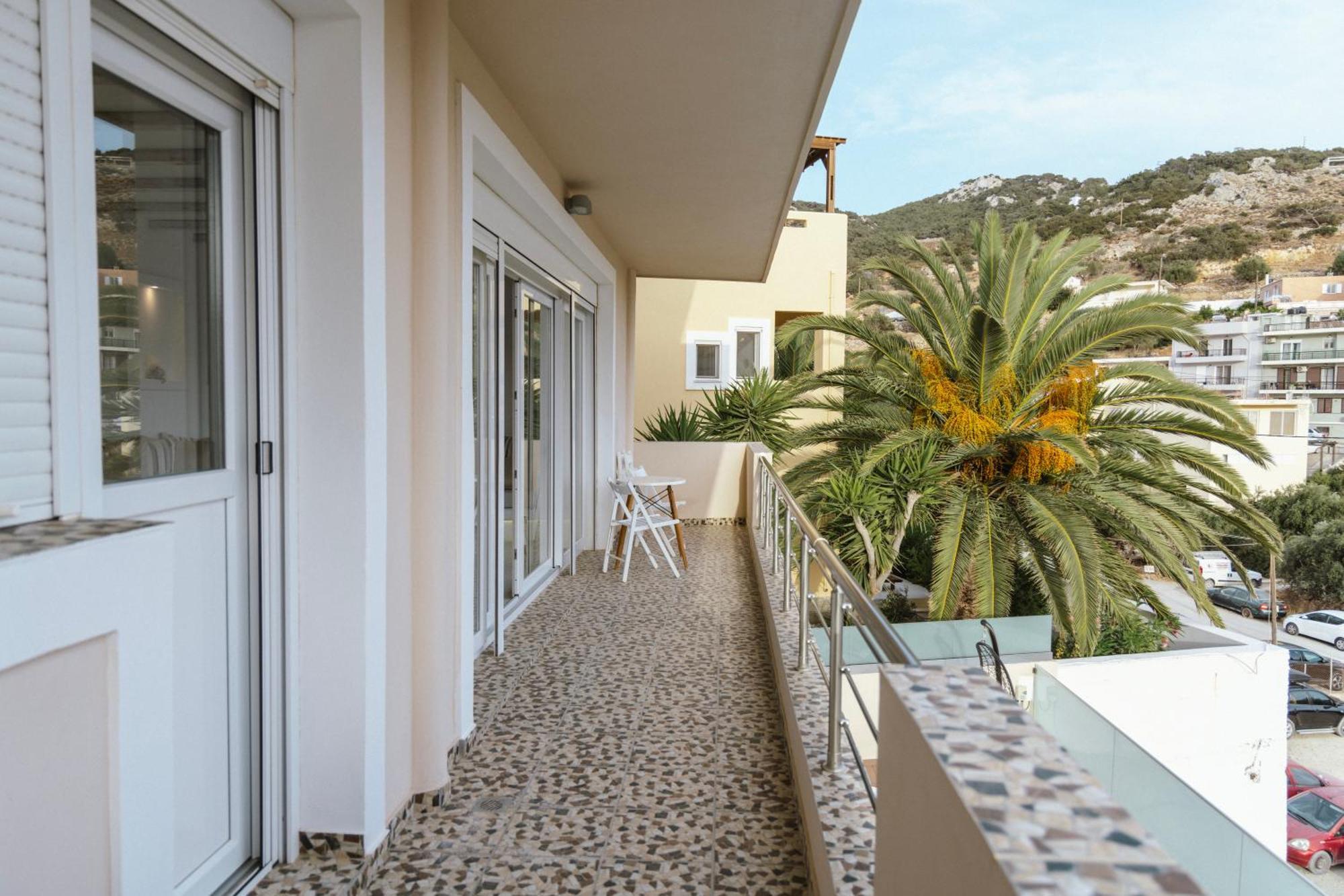 Limani Lux Apartments Karpathos Exterior foto